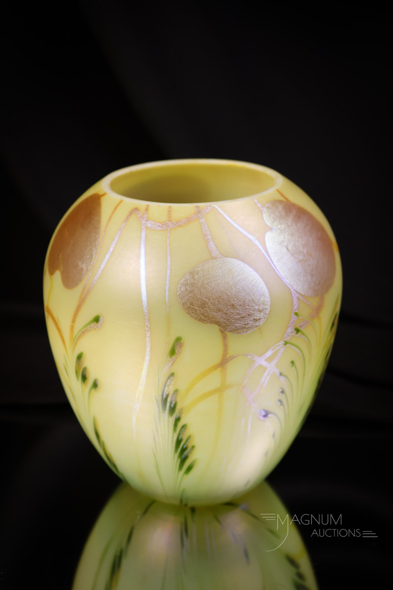 Trevaise Iridescant Opalescent Opaque Art Glass Vase (1 of 6)
