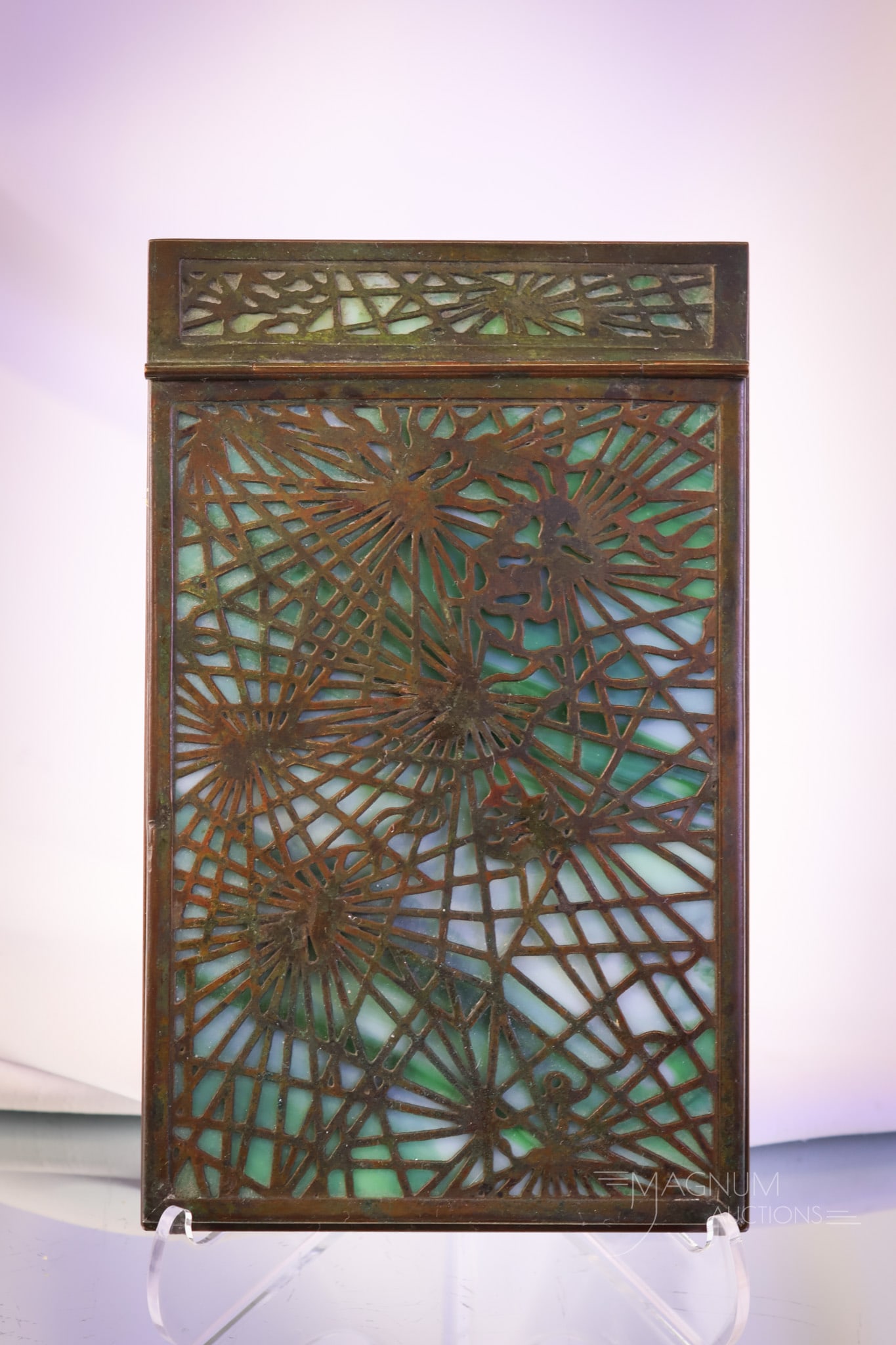 Marked "Tiffany Studios New York 1022" Pineneedles Bronze Green Slag Glass Note Pad Holder: A wonderful marked, "Tiffany Studios New York 1022", Pineneedles bronze and green slag glass note pad holder. This piece features the original patina and green slag glass. The note pad measures 7 1/2"