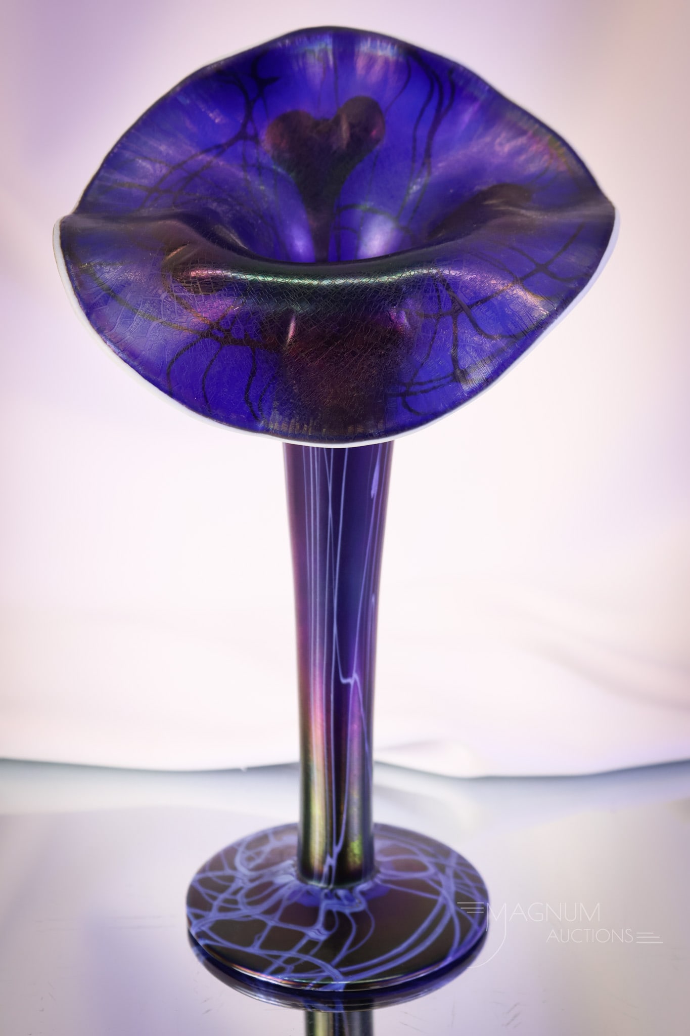 "Plate Piece" Imperial Freehand: Ladies and Gentlemen, this is the plate piece shown on the cover and page 45 of the "Imperial Free Hand Art Glass" book by Albanese & Scialdone. This is a Jack in the Pulpit vase featuring Lily Pad He