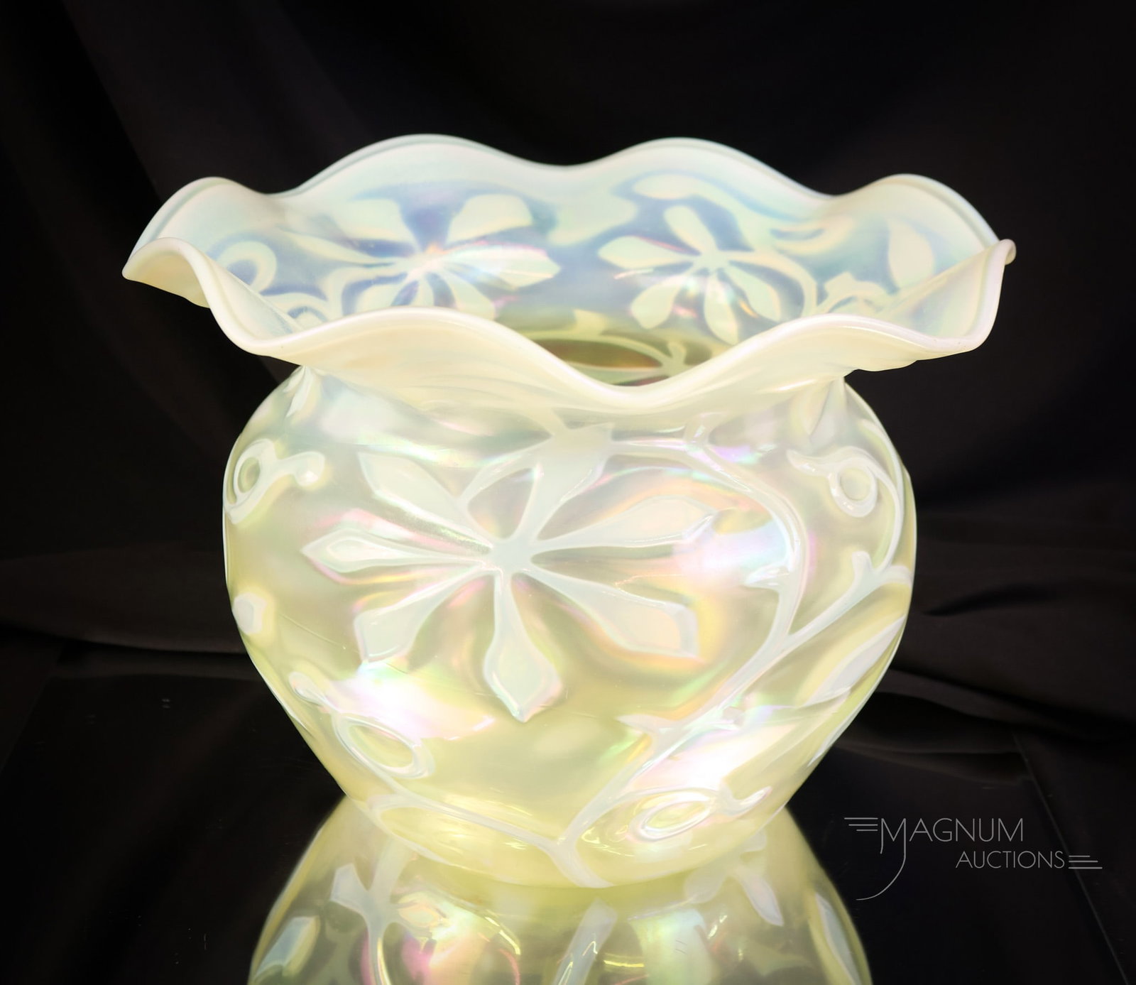Walsh Vaseline Opalescent Horse Chestnut Iridescent Ruffled Art Glass Vase: A gorgeous Walsh vaseline opalescent iridescent Horse Chestnut Victorian glass large vase. This piece is quite showy and a desirable find for your collection. The vase measures 6 1/2" tall and 9" wide