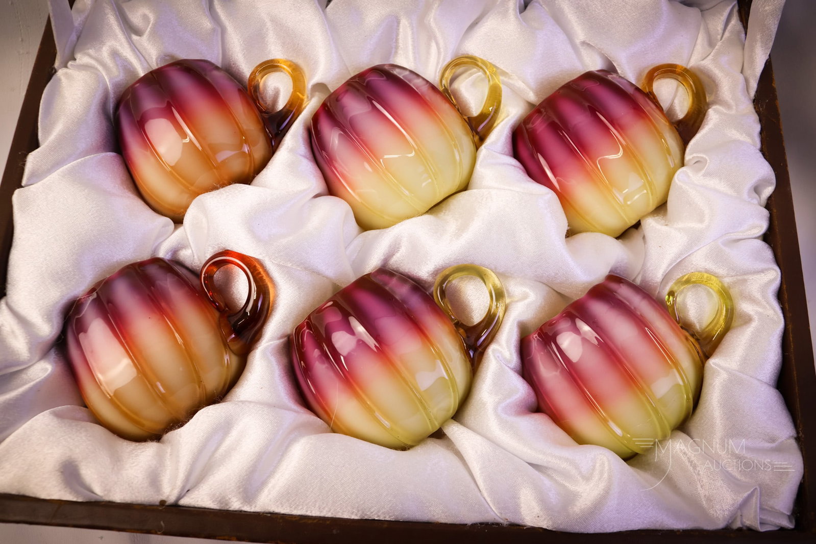 Museum Rarity Set of 6 Victorian New England Plated Amberina Glass Custard Cups in Box - 4