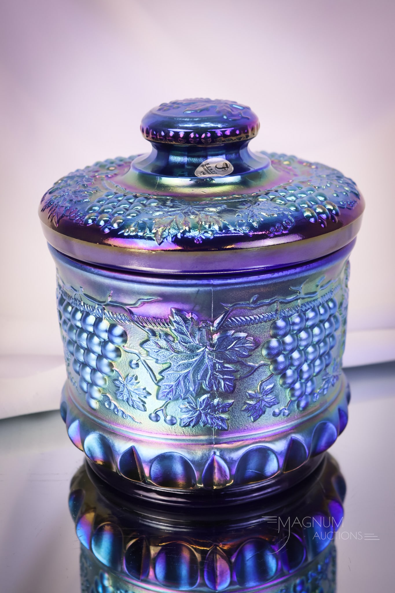 Fenton Favrene Centennial Collection Grape & Cable Tobacco Jar (1 of 6)
