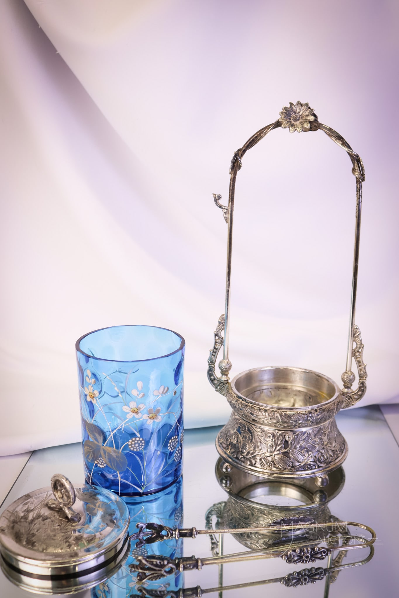 Wilcox Victorian Blue Enameled Art Glass Silverplate Pickle Castor - 4