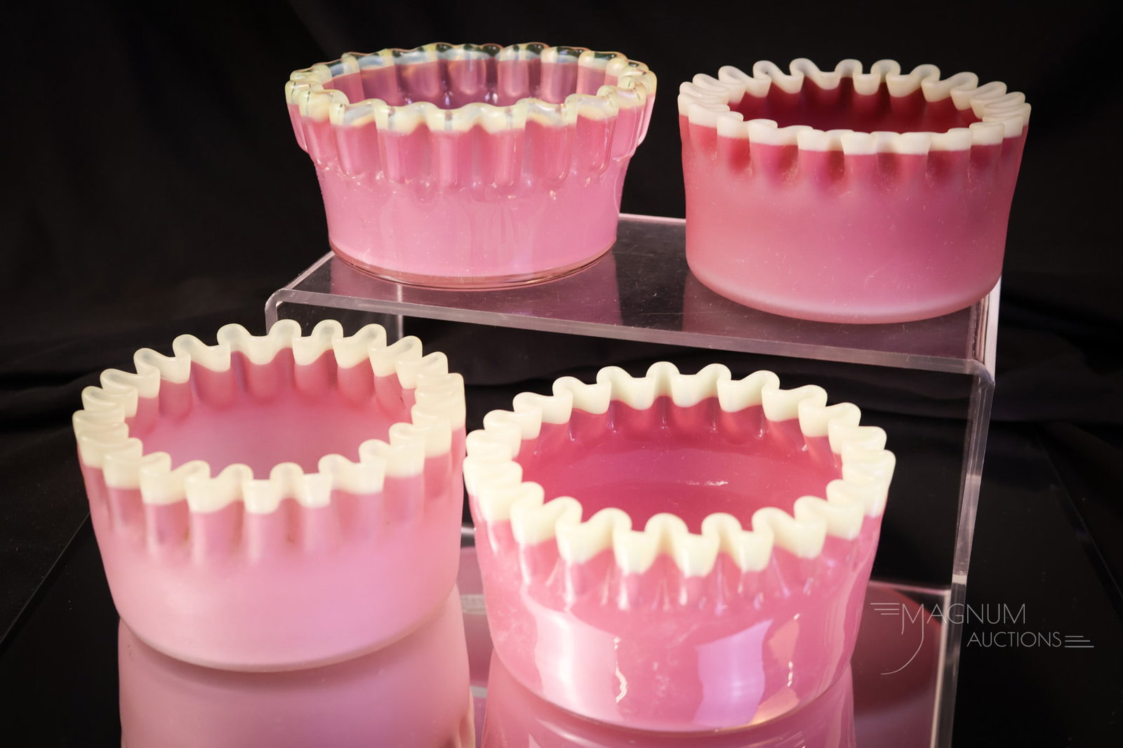 4 pc Lot Hobbs Richelieu Pink & Vaseline Glass Victorian Finger Bowls: Four finger bowls in the Hobbs Richelieu line. Two are satin and two are glossy. All are pink with vseline rims. Each measures 2" tall and 4" wide. SHIPPING NOTICE: If you choose not to utilize the Li