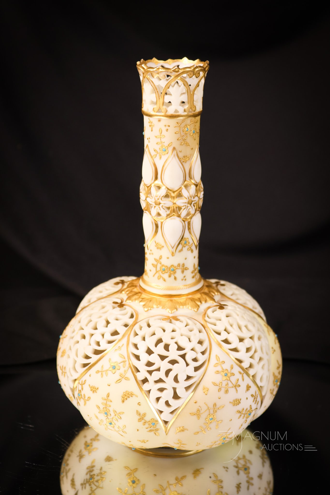 Royal Worcester Decorated & Reticulated Ivory Vase: A marvelous find and a Mother Magnum favorite in the auction. This is a Royal Worcester ivory vase. It is finely decorated and is reticulated. The vase measures 8" tall and 4 1/2" wide. SHIPPING NOTIC