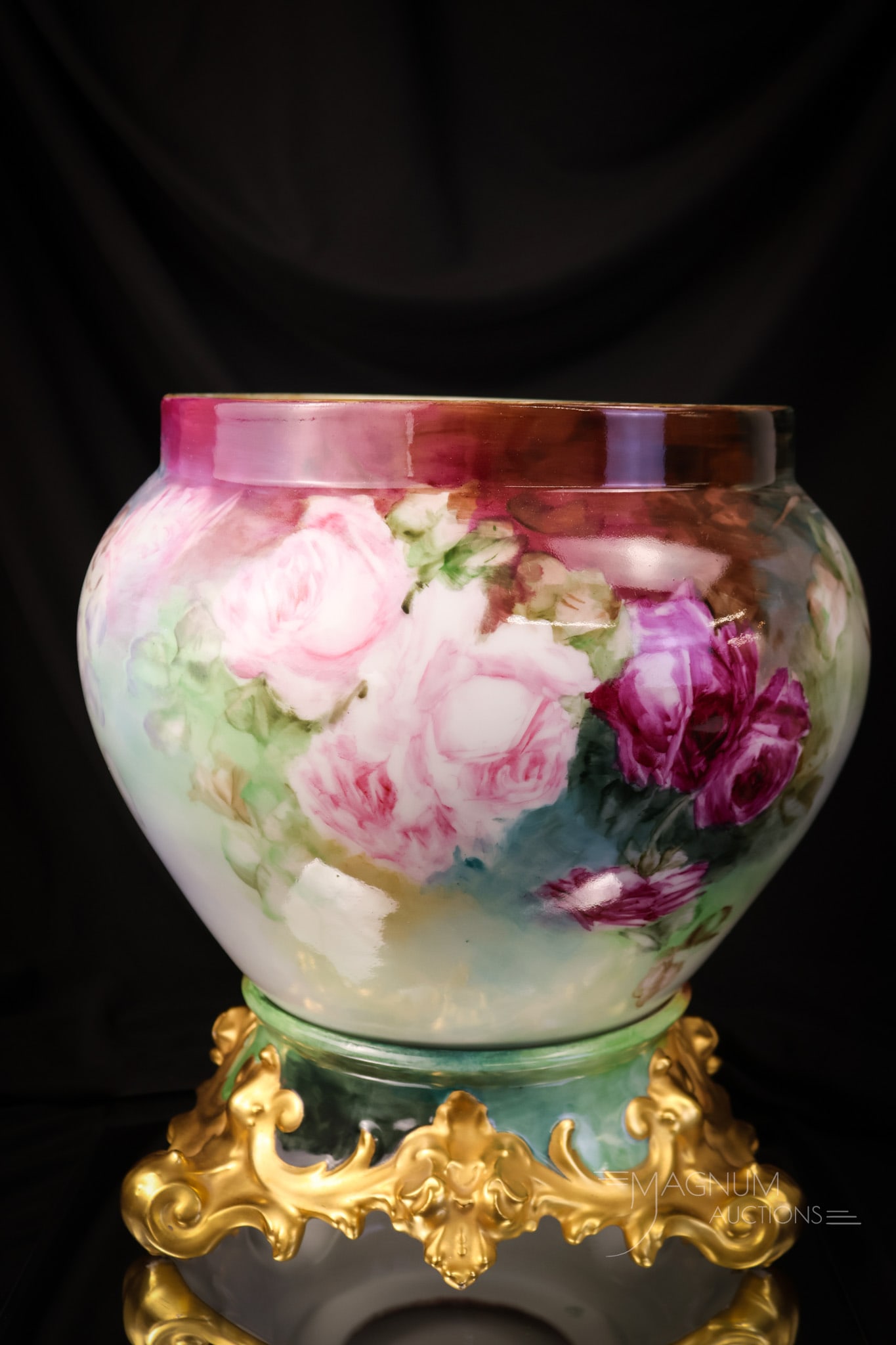T&V Limoges Hand Painted Porcelain Roses Jardinere & Plinth (1 of 16)