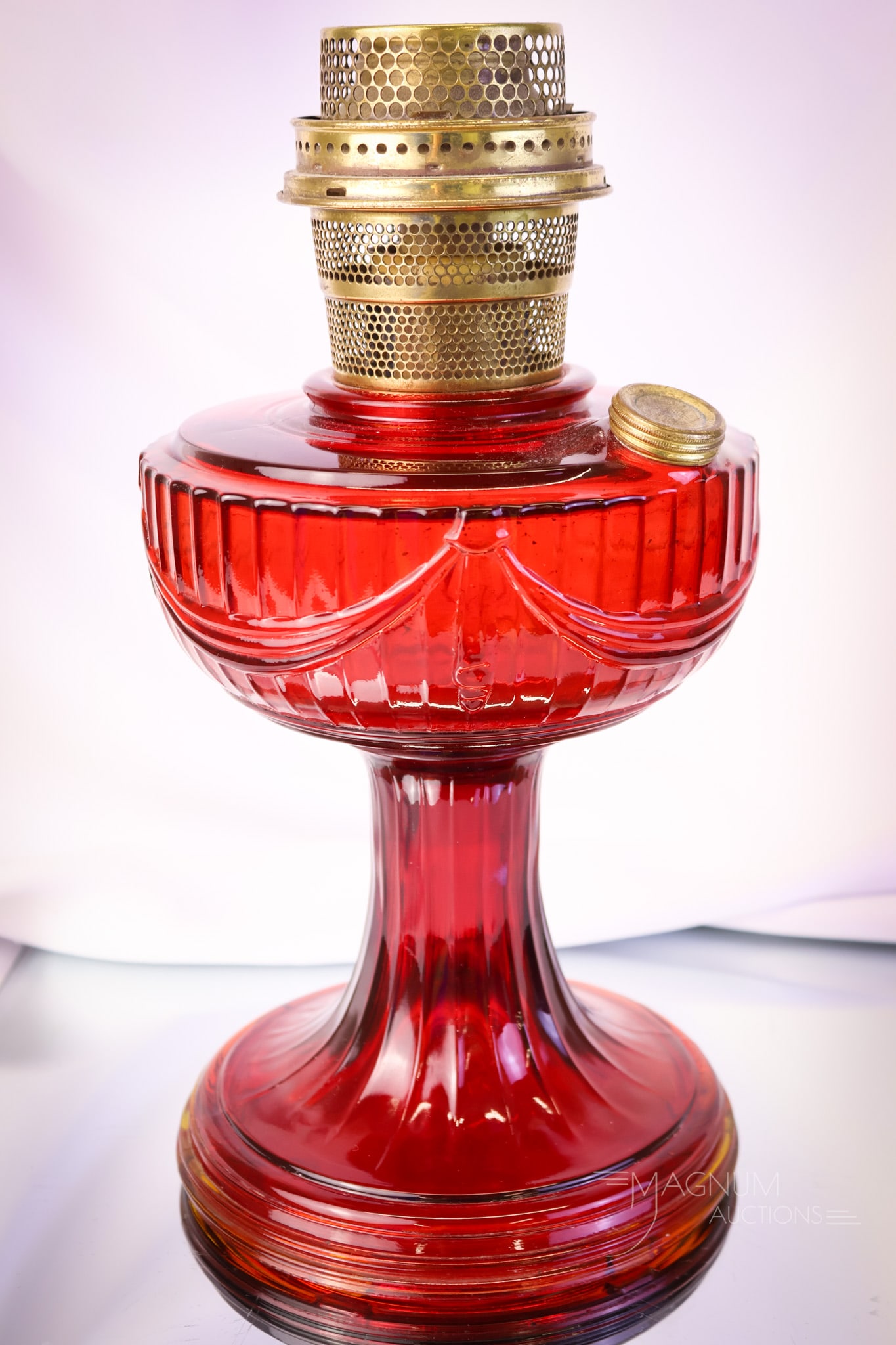 Aladdin Lincoln Drape Ruby Oil Lamp - 3