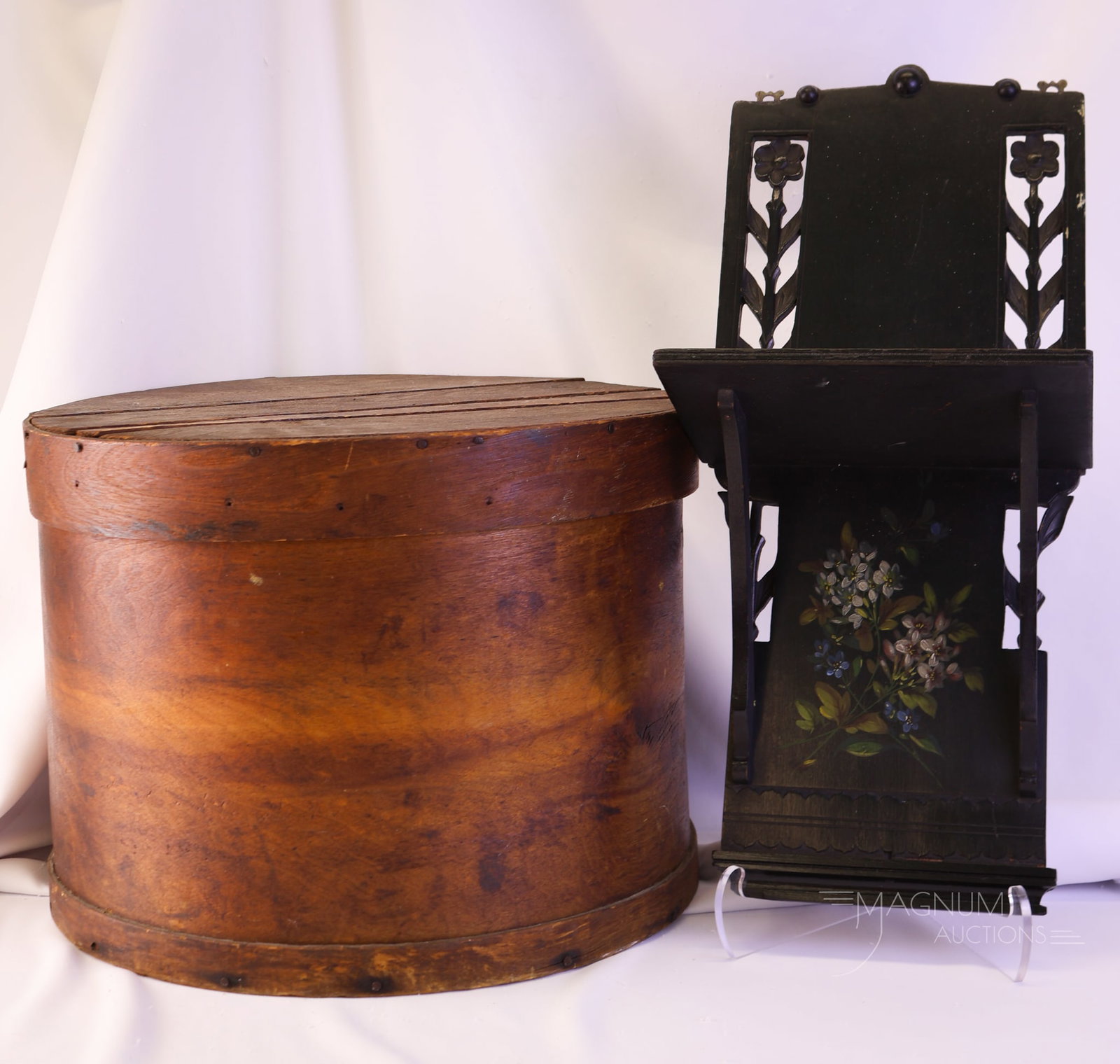 2 pc Lot Country & Victorian Collectibles Wall Shelf & Cheese Box (1 of 14)