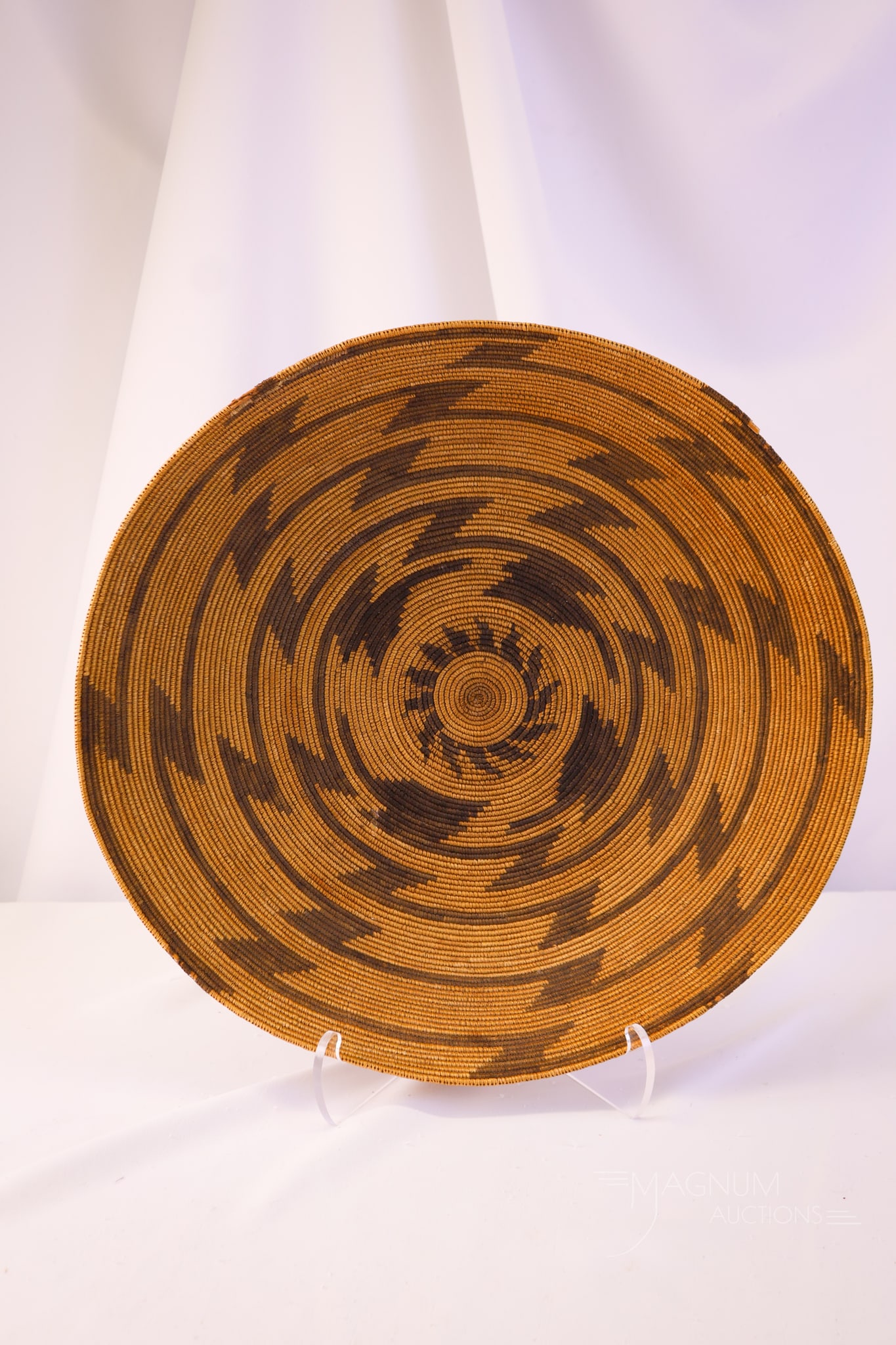 Native American Woven Basket "Whirlwind" & "Vortex" Presentation Tray (1 of 8)