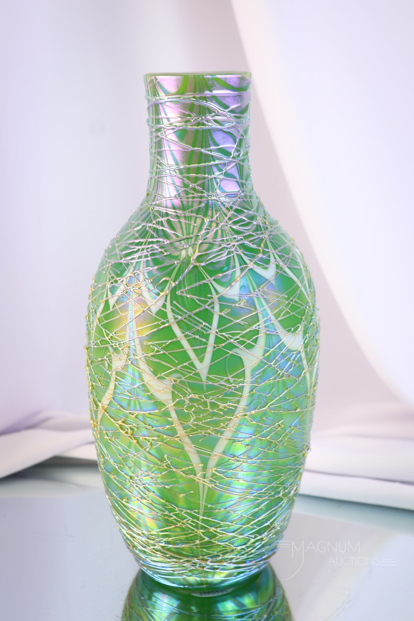 Signed Orient & Flume11 3/4" Art Glass Vase (1 of 6)