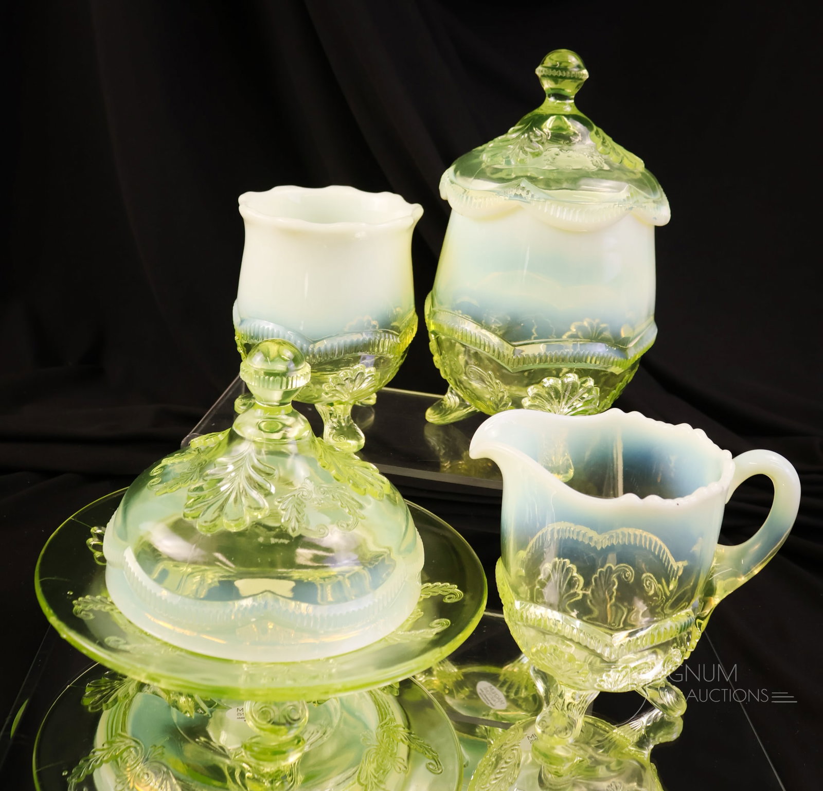 4 pc Albany Wreath & Shell Victorian Vaseline Opalescent Uranium Glass Table Set (1 of 9)
