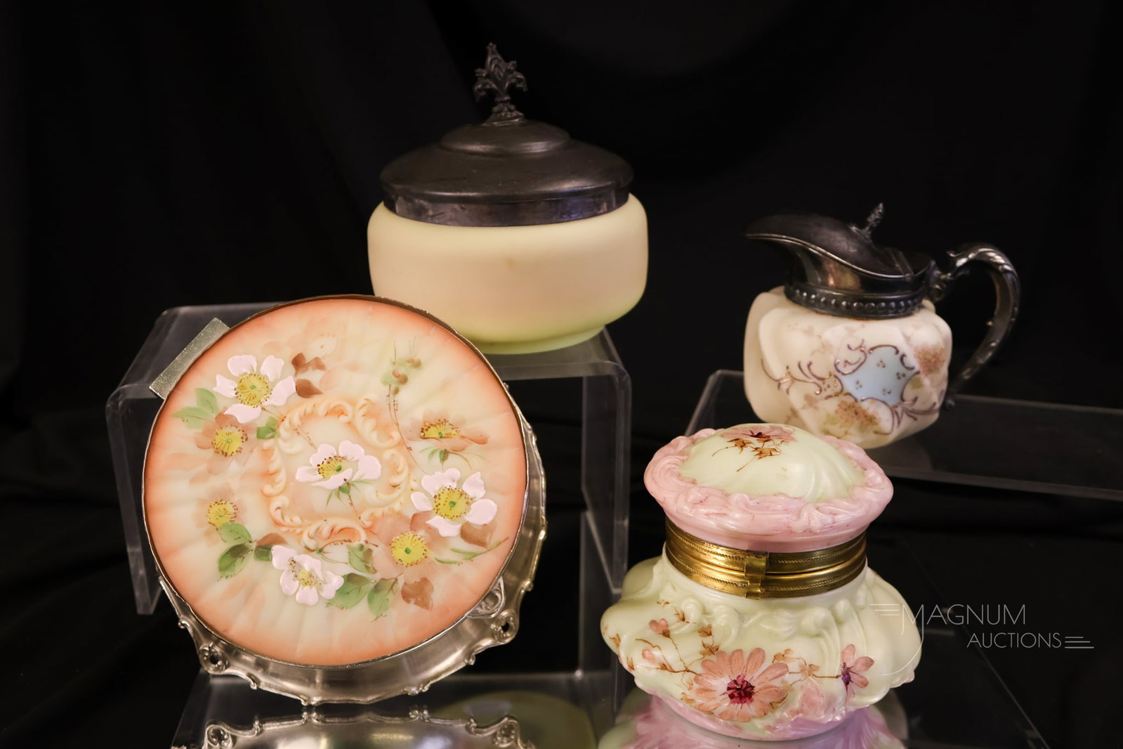 4 pc Lot Victorian Glass Keystone Wave Crest Pairpoint Webb Uranium: Four distinct finds in antique glass for your bidding pleasure. The first is a marked Keystone floral-decorated round box. The second is a Pairpoint silverplate & glass decorated dresser jewelry box. 