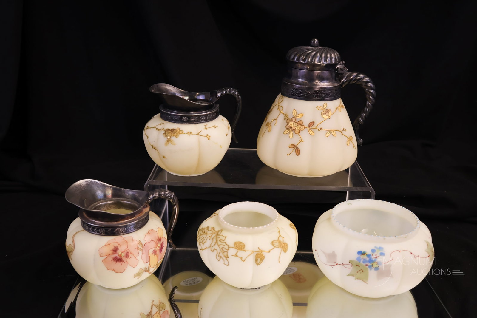 5 pc Lot Smith Bros. Victorian Glass Syrup Creamer Salt & More (1 of 9)