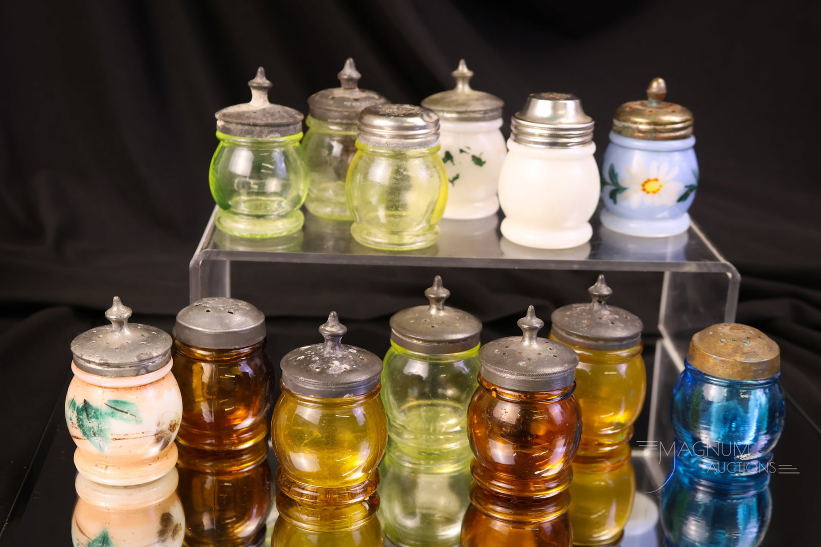 13 pc Lot Victorian Glass Christmas Salt Shakers Vaseline Uranium & More (1 of 5)
