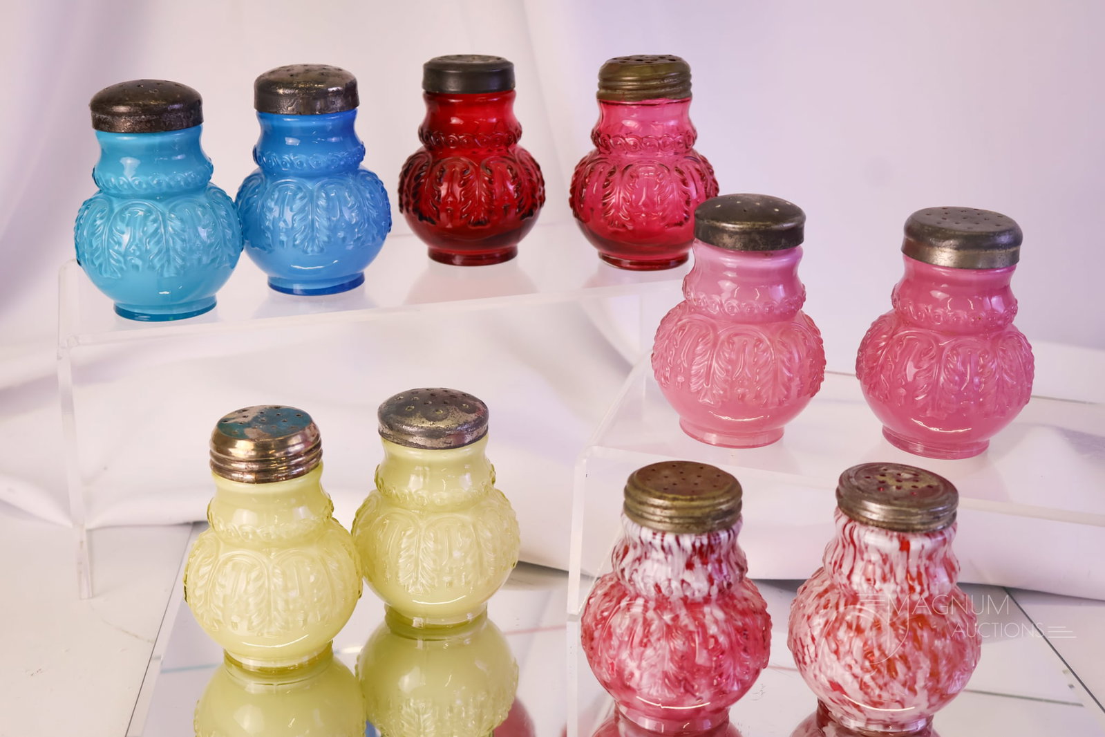 10 pc Lot Victorian Northwood Leaf Umbrella Salt Shakers Uranium & More (1 of 6)