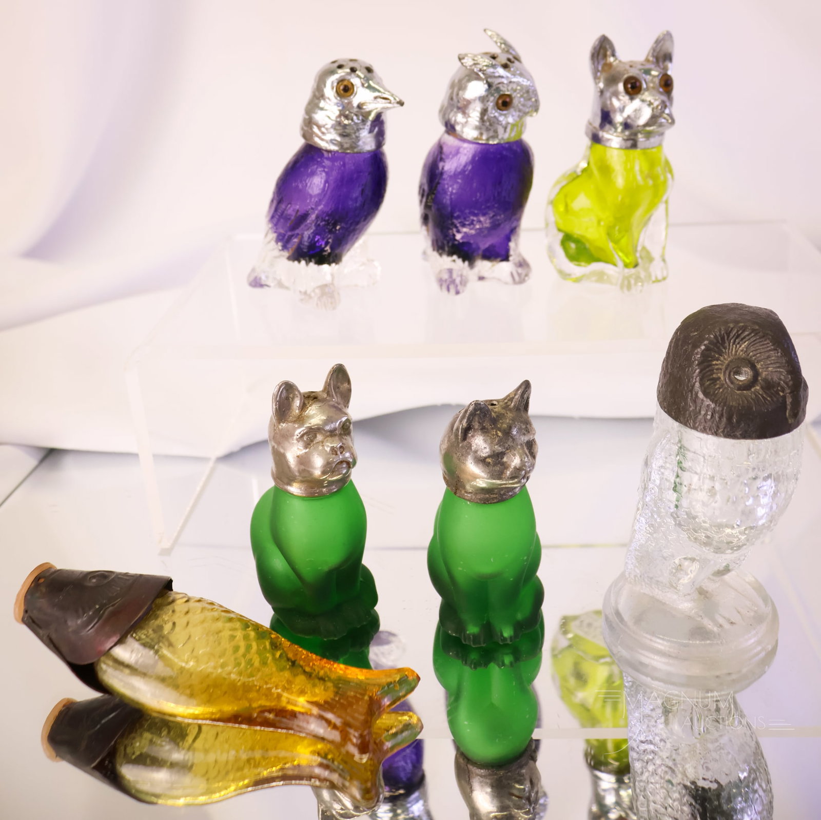 7 pc Lot Figural Glass Salt Shakers Cats Owls Dogs Rare Fish (1 of 5)