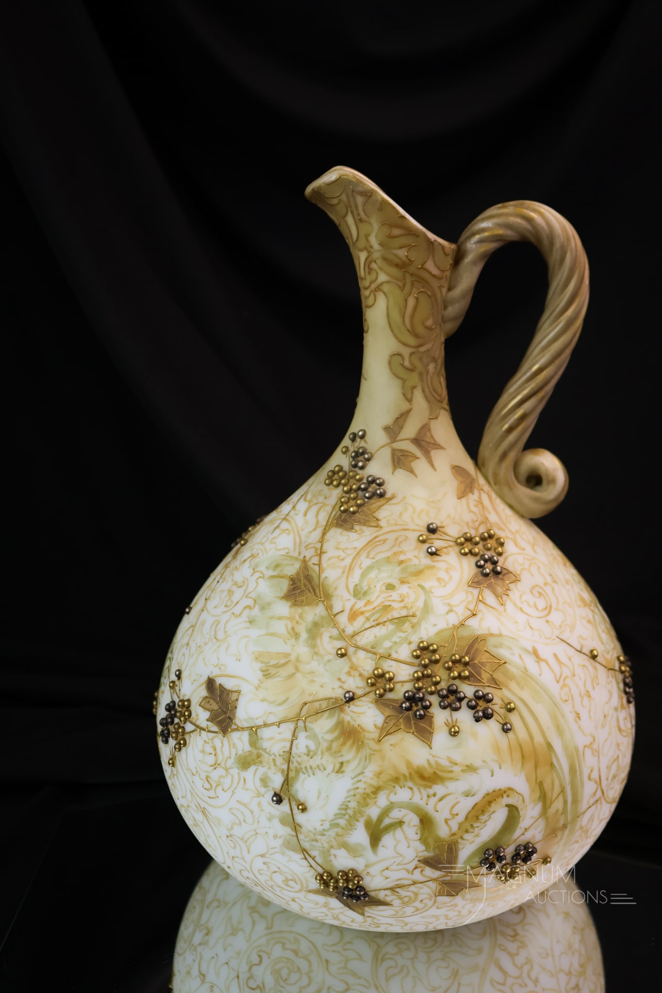 Signed Crown Milano Victorian Mt. Washington Glsss 12" Ewer (1 of 10)