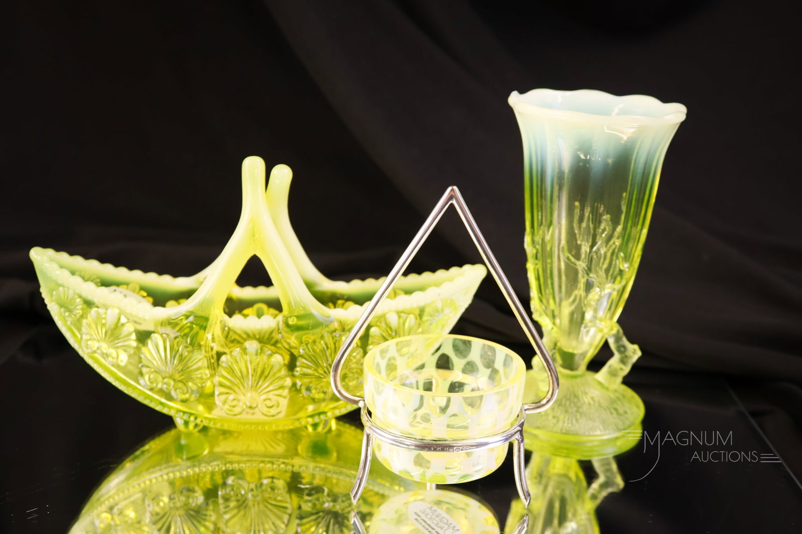 3 pc Lot Victorian Uranium Vaseline Opalescent Glass Dugan Davidson Silverplate & More (1 of 12)