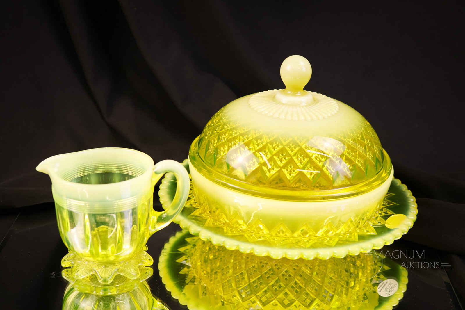 2 pc Lot Victorian Vaseline Opalescent Uranium Glass Butter & Creamer (1 of 10)