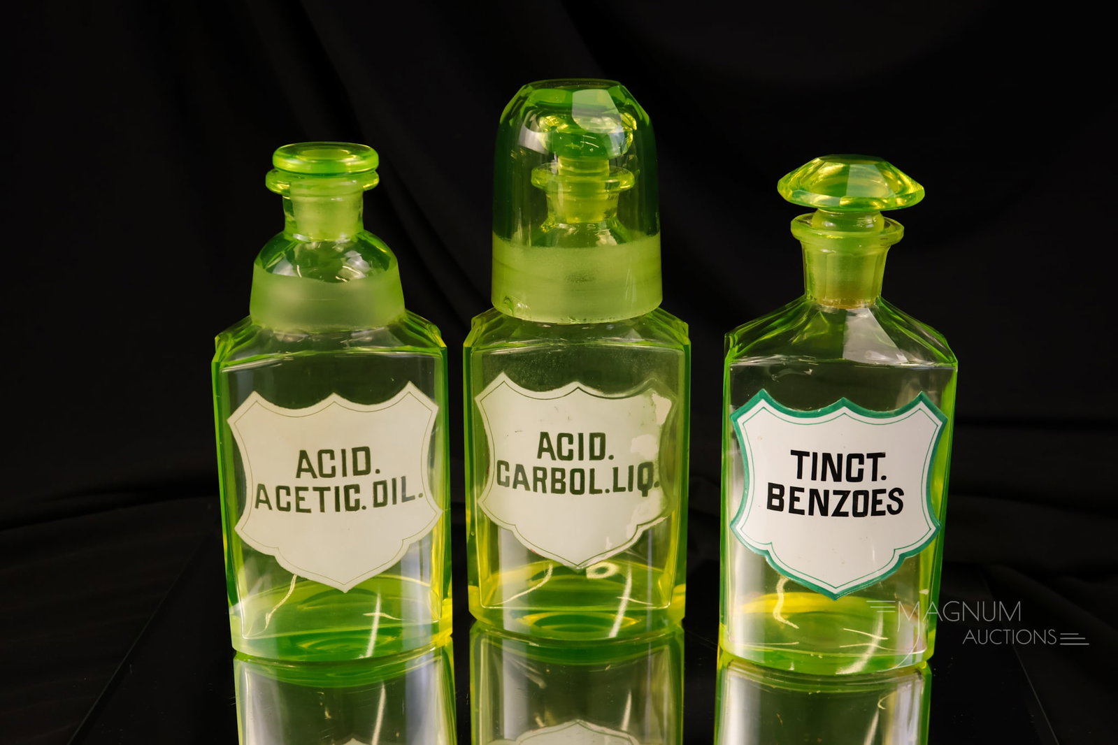 3 pc Lot Vaseline Uranium Antique Enamelled Glass Apothecary Bottles (1 of 10)