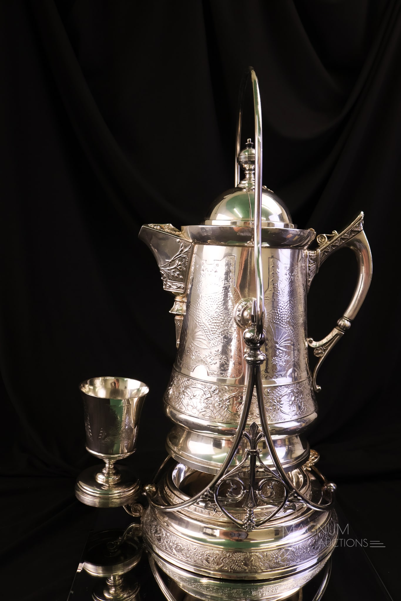 Derby Silverplate Victorian Tipler (1 of 15)