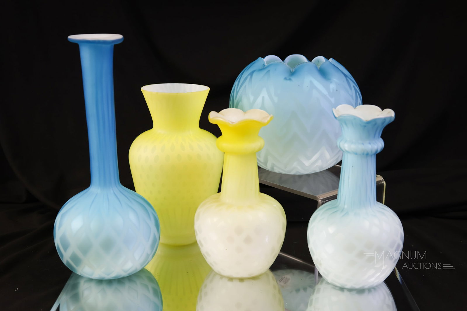 5 pc Lot Victorian Mother of Pearl Satin Glass Vases & Rose Bowl (1 of 8)