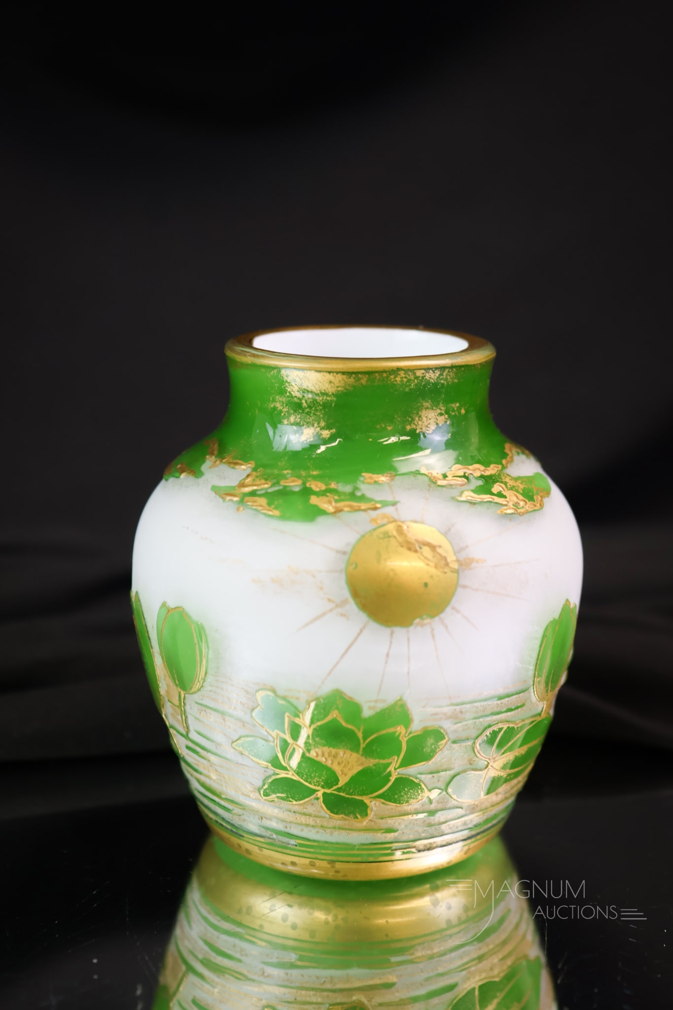 Harrach Cameo Art Glass Cabinet Vase (1 of 8)