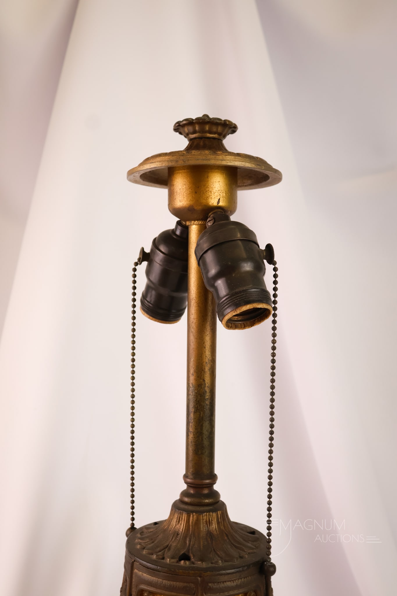 Pittsburgh Reverse Painted Panel Antique Table Lamp - 8
