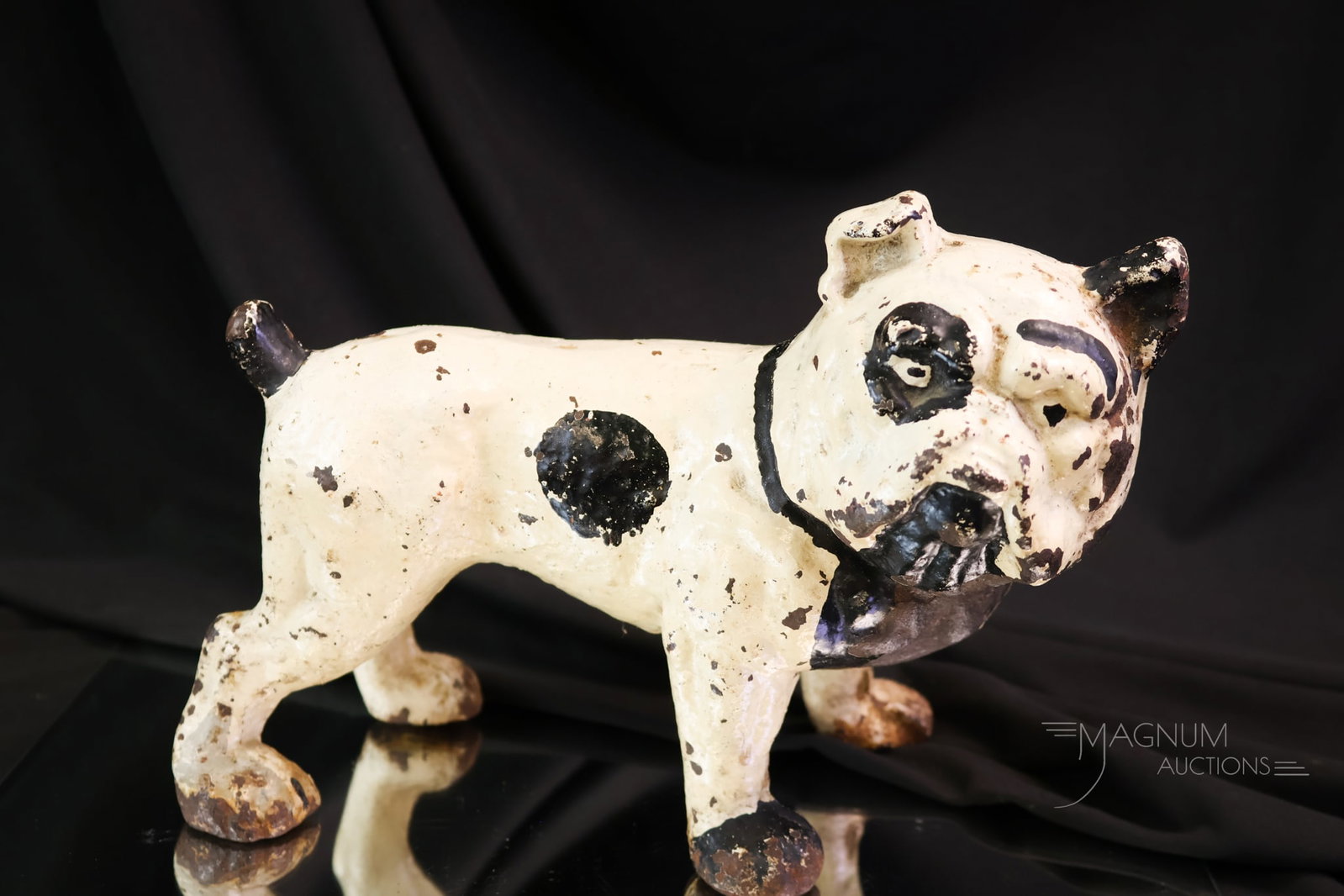 Antique Hubley Cast Iron English Bulldog Doorstop (1 of 5)