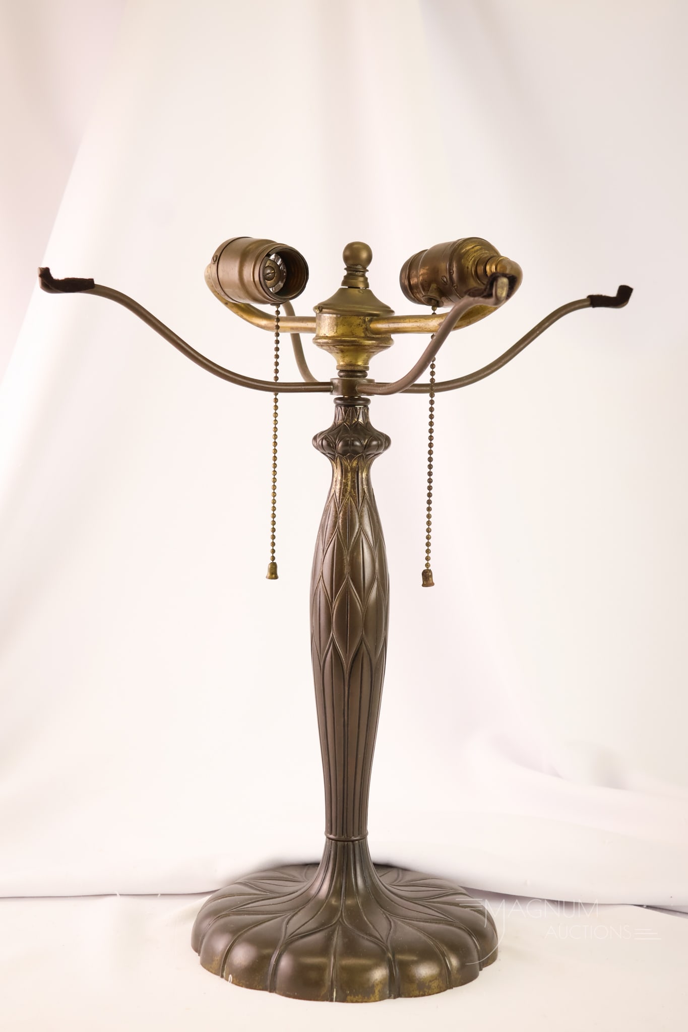 Antique Pairpoint Reverse Painted Puffy Table Lamp: An antique Pairpoint reverse-painted puffy table lamp. This one features an original finish and detailed design. The lamp measures 17" tall and 15" wide.