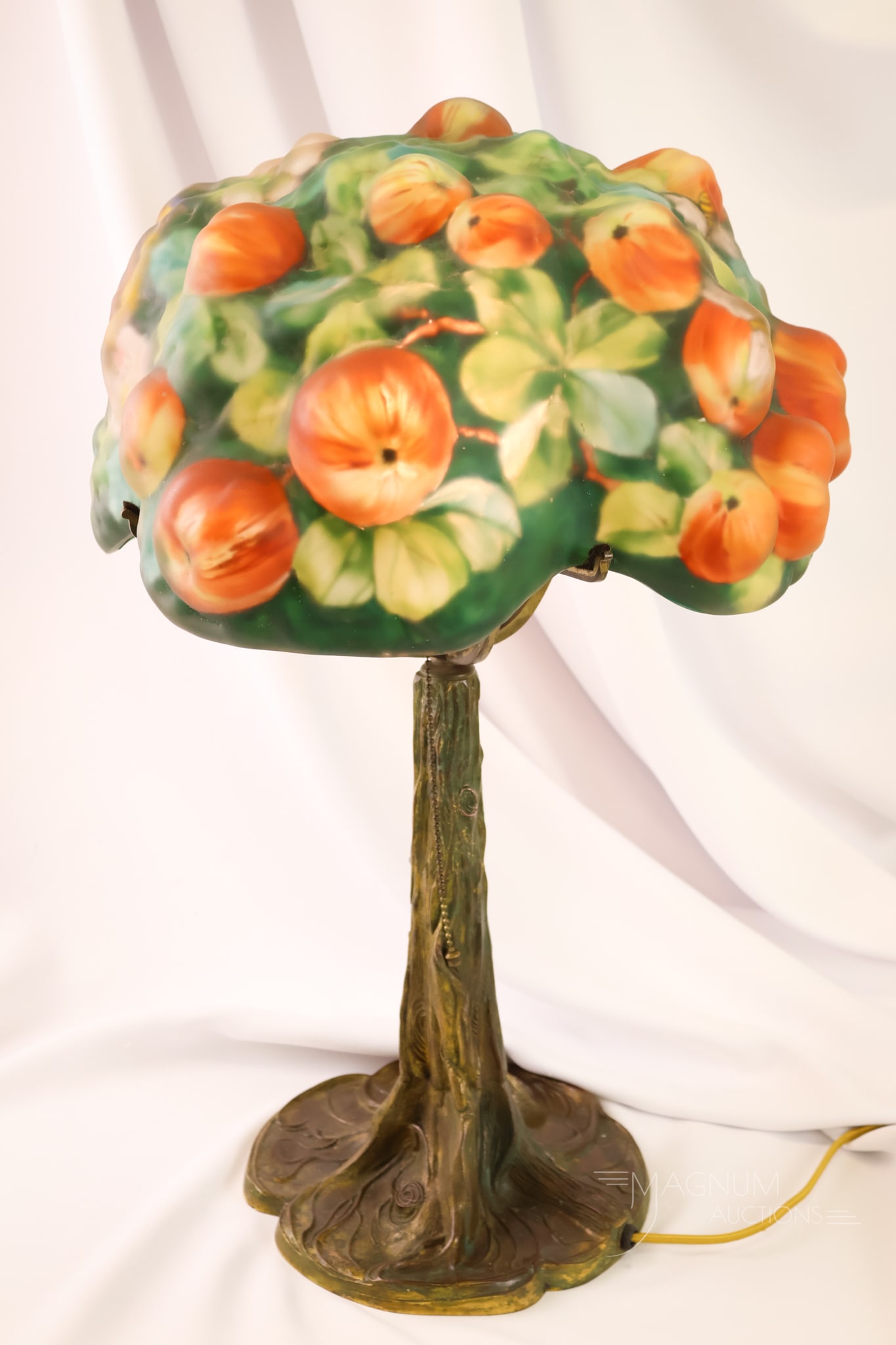Pairpoint Reverse Painted Puffy Apple Tree lamp - 4