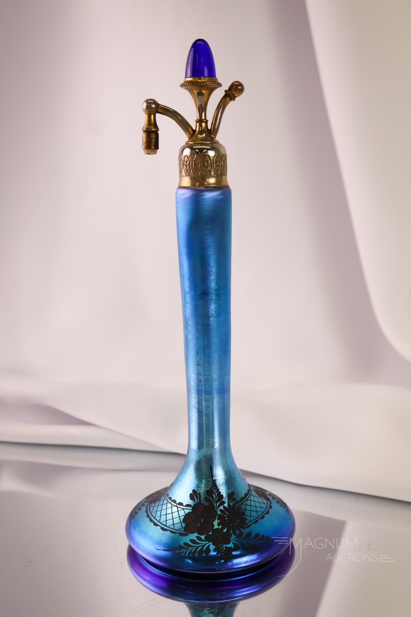 Steuben Devilbiss Blue Aurene with Cutting Perfume Atomizer - 3