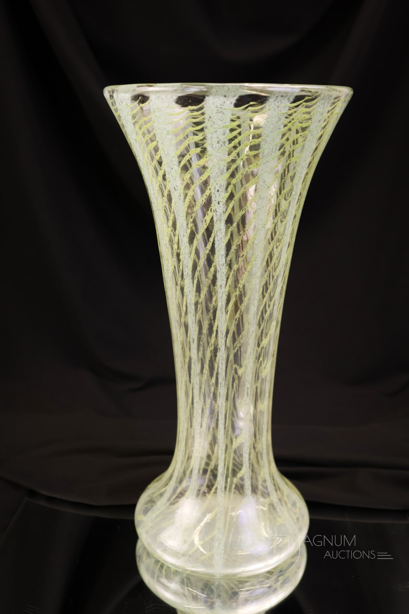 Libbey Nash Green Chintz signed Art Glass Vase (1 of 5)
