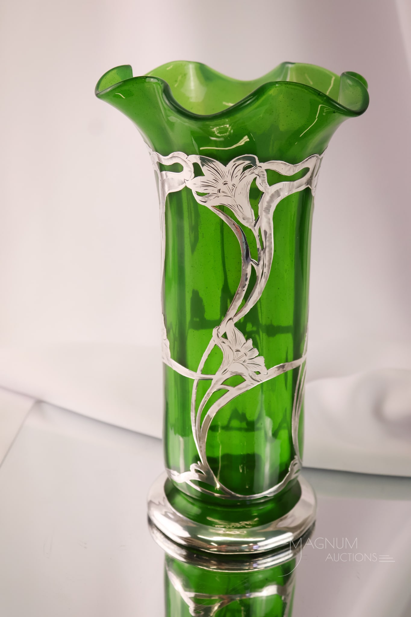 Loetz Green Metallin Silver Overlay Art Nouveau Glass Vase Circa 1905 (1 of 4)
