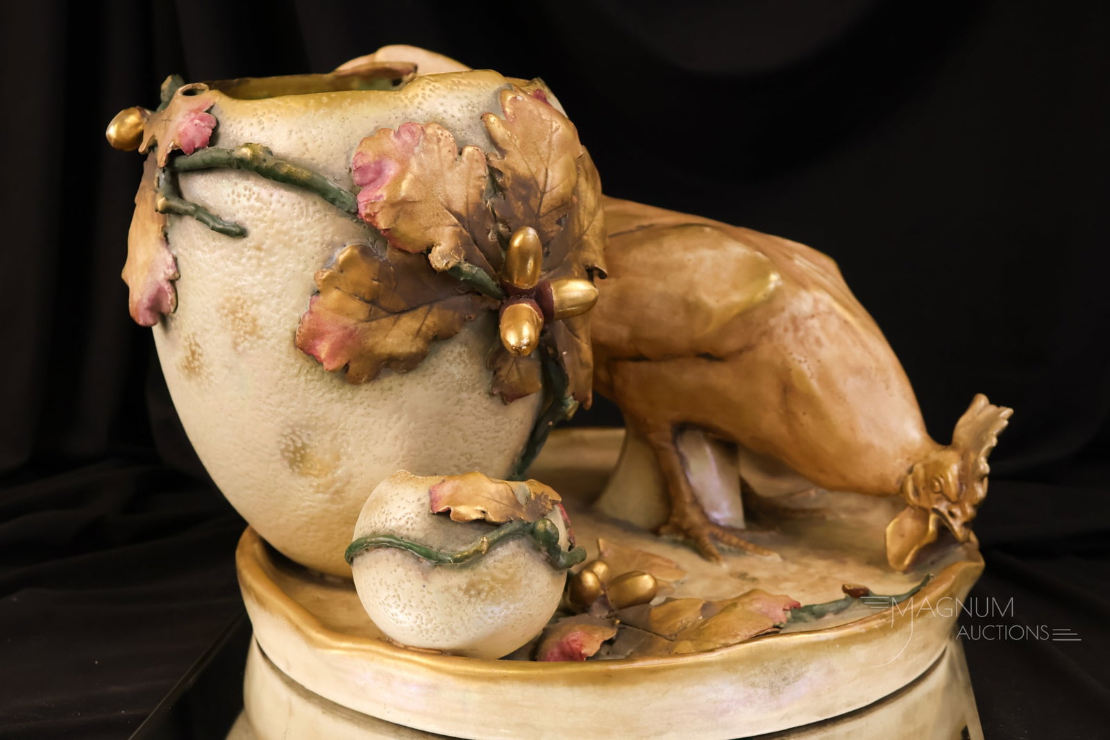 Large Amphora Figural Chickens Vase Centerpiece (1 of 6)