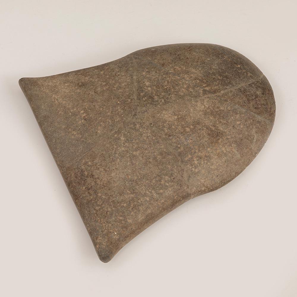 Fragment of a lithic tool from the Valdivia culture, (1 of 2)