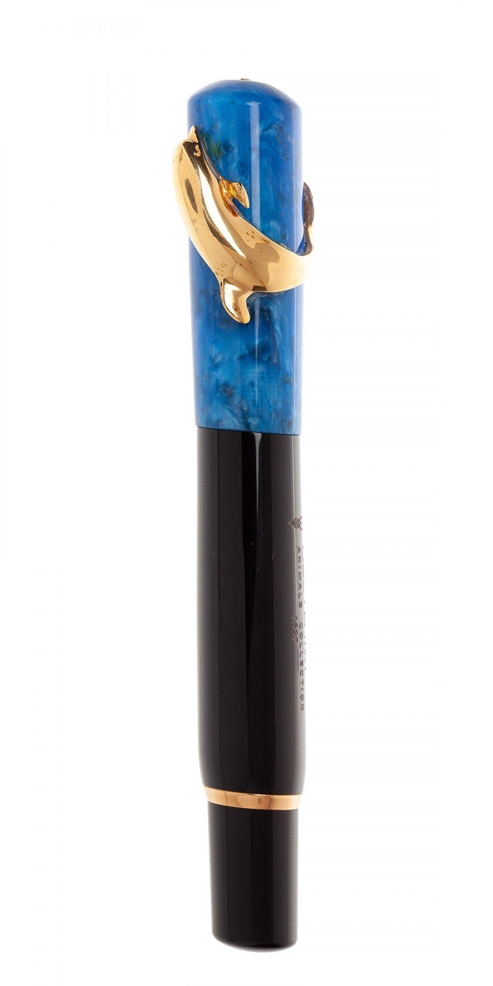DELTA LIMITED EDITION â€œANIMALS COLLECTIONâ€ FOUNTAIN PEN. Body in blue and black mottled resin.: DELTA LIMITED EDITION "ANIMALS COLLECTION" FOUNTAIN PEN. Blue and black marbled resin barrel. Nib in 18 Kts gold, tip M. Limited edition. No box. Measurements: 13 cm in length; 23.30 mm in diameter. D
