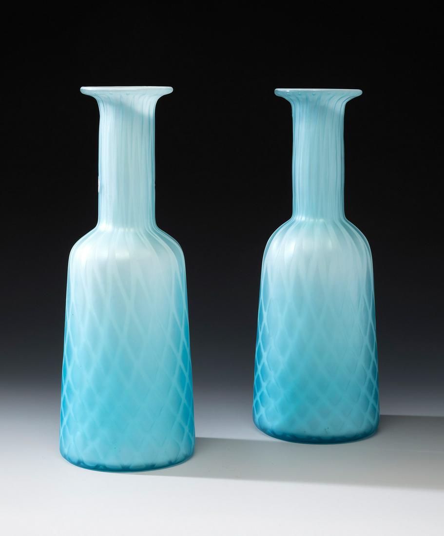 Pair of Arts and Crafts vases by THOMAS WEBB & SONS. England, ca. 1900. Blown glass.: Pair of Arts and Crafts vases by THOMAS WEBB & SONS. England, ca. 1900. Blown glass. Pair of blown and satin-finished glass vases from the English Manufacture Thomas Webb & Sons, with a circular body