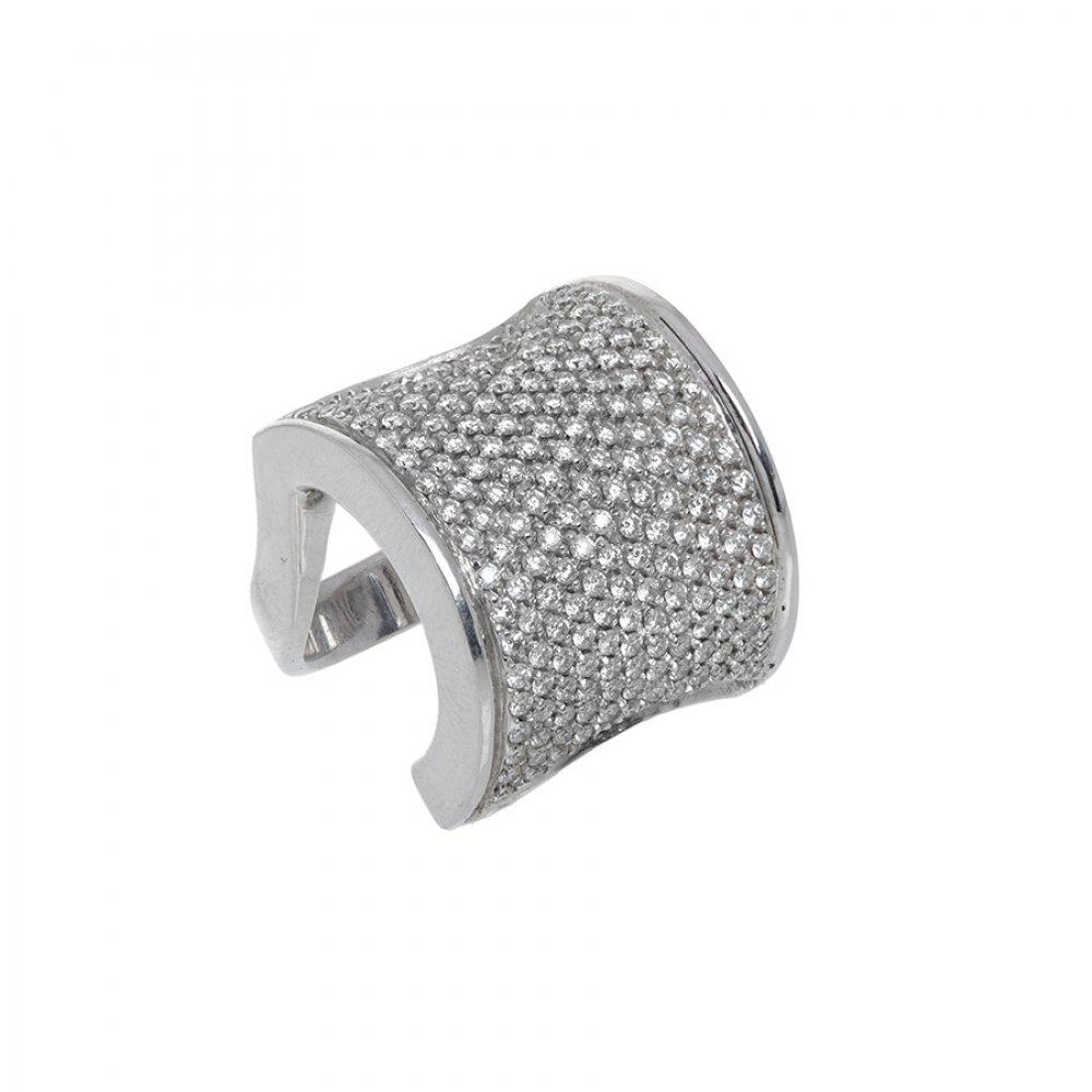 Ring in 18kt white gold, with an open front design on the palm of the hand, with a total of 190: Ring in 18kt white gold, with an open front design on the palm of the hand, with a total of 190 diamonds, brilliant cut and an approximate weight of 2.70 cts., color H-I, purity Si. Measurements: 17.5