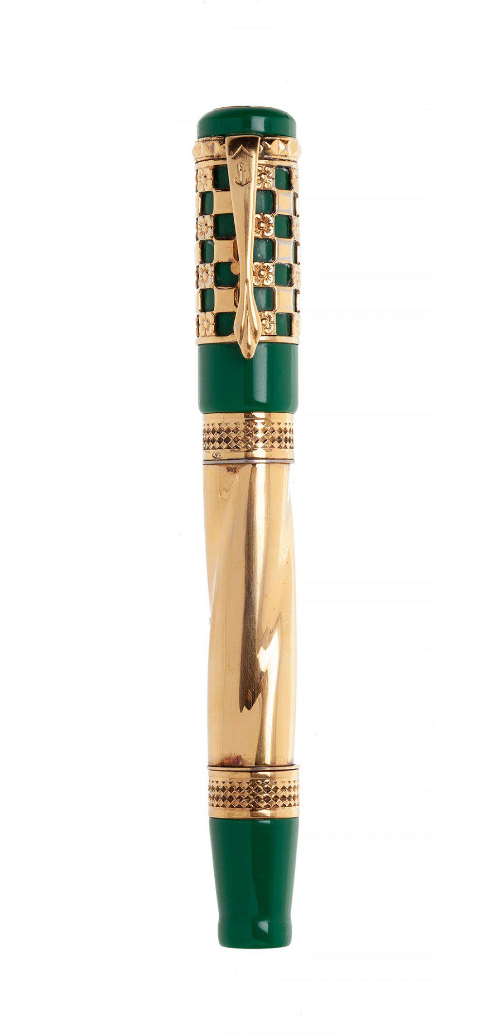 ANCORA â€œGAUDÃâ€ FOUNTAIN PEN, GOLD OVERLAY LIMITED EDITION. Yellow gold body and green resin (1 of 3)