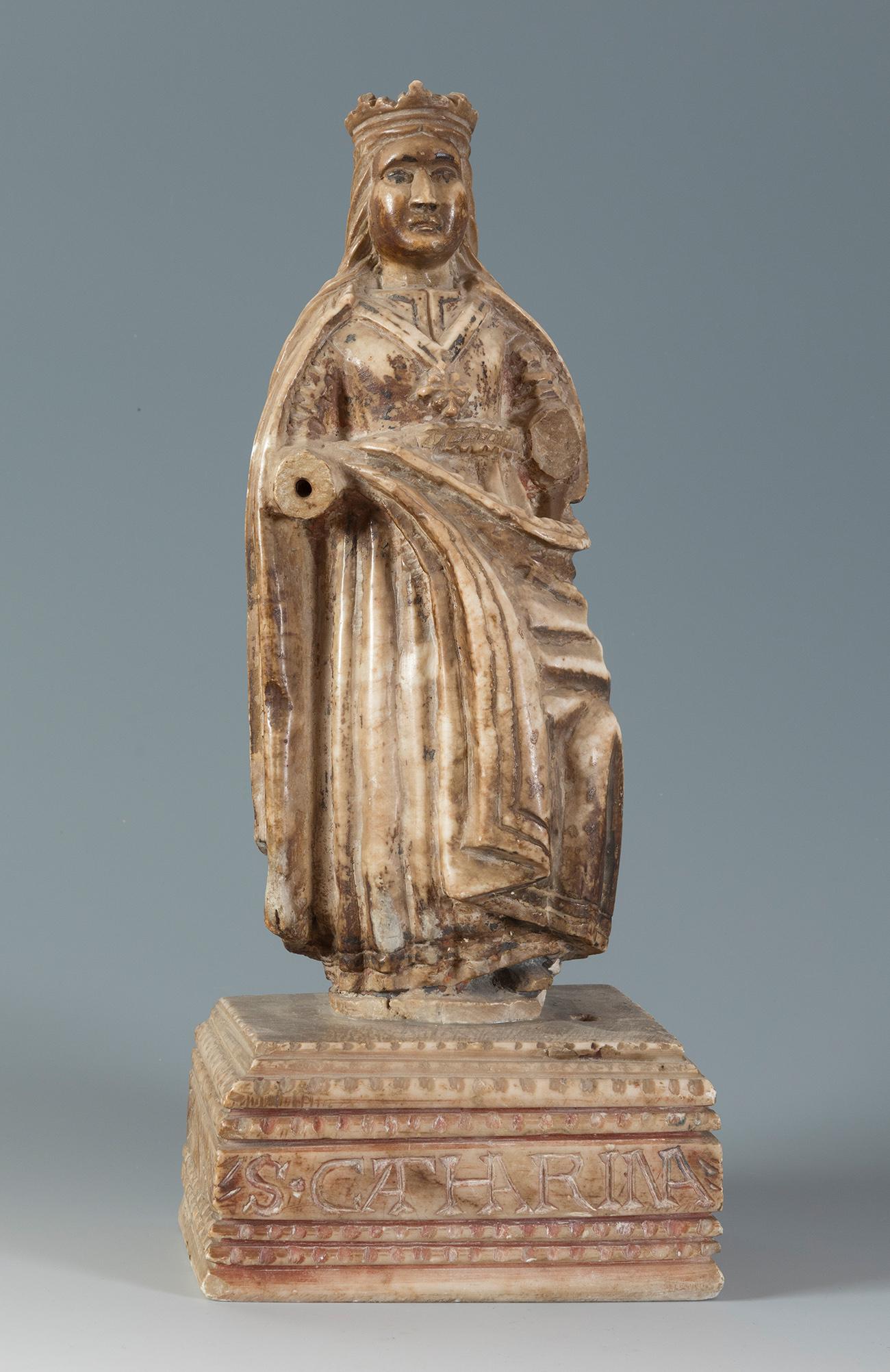 Spanish school, 19th century. "Saint Catherine". Carving in alabaster. (1 of 5)