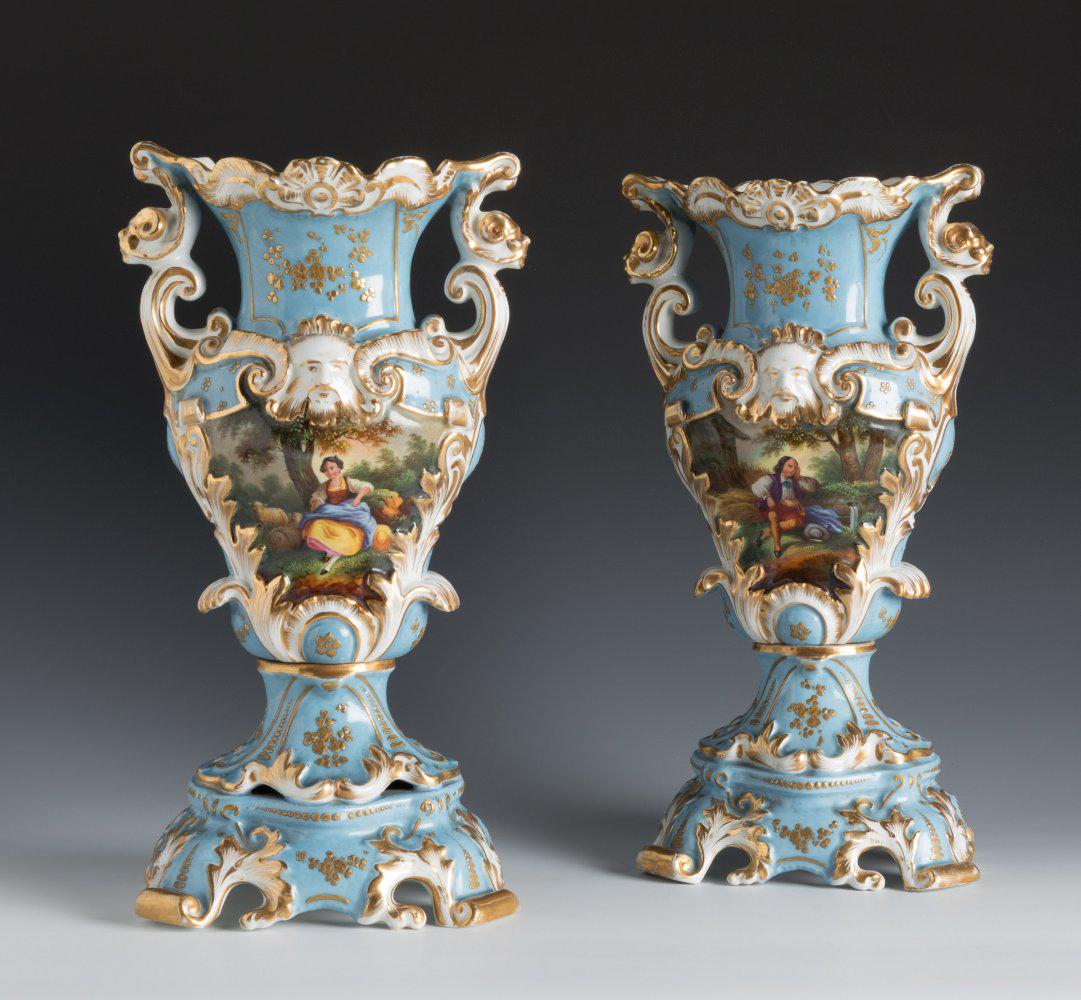 Pair of French style vases Jacob Petit. 19th century. Hand-painted porcelain. Marks on the back. (1 of 5)
