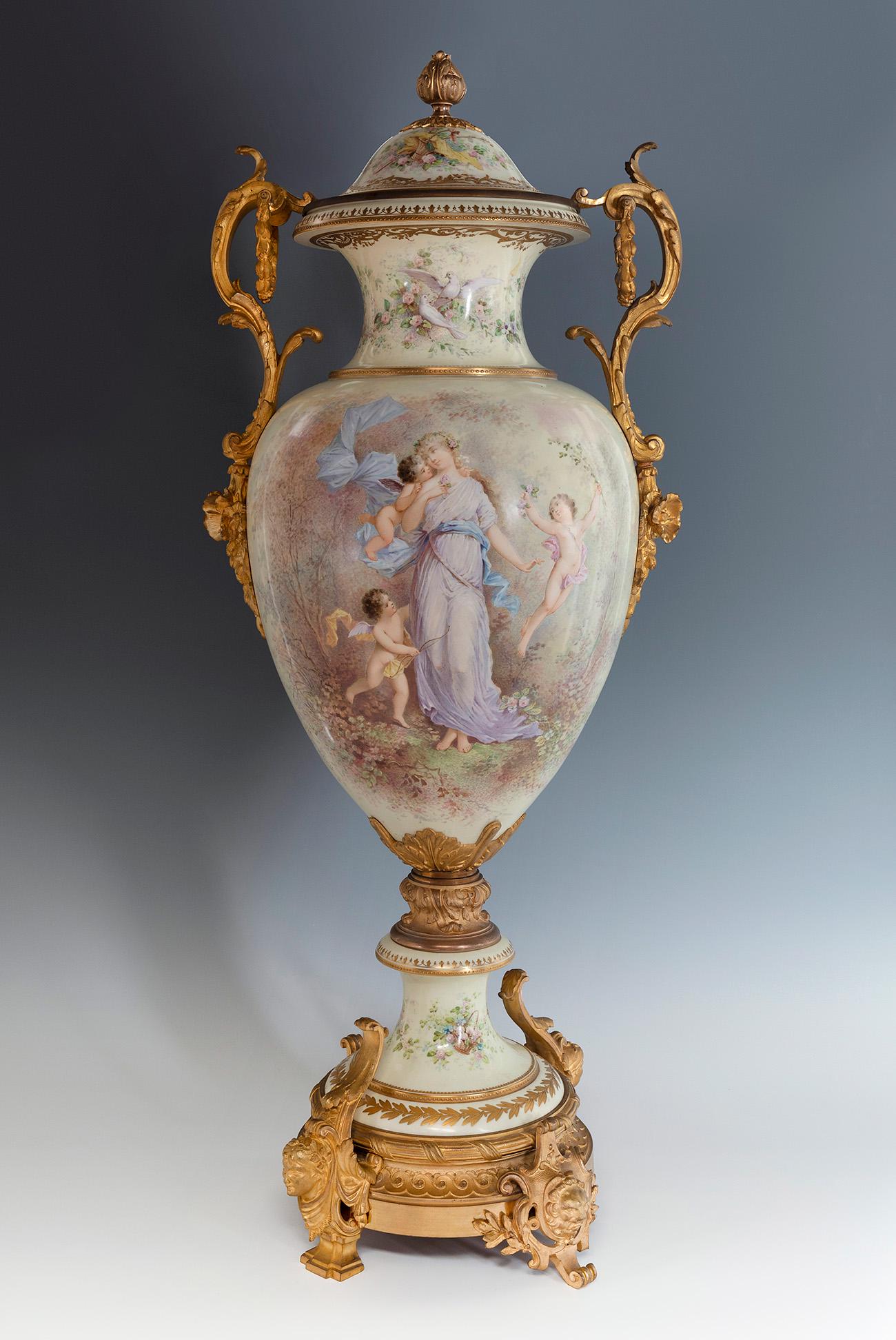 Important vase SÃˆVRES. France, Napoleon III period, second half of the nineteenth century. Enameled (1 of 7)