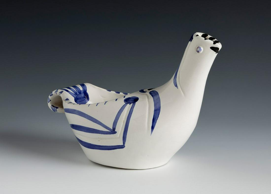 PABLO RUIZ PICASSO (Malaga, 1881-Mougins, 1973). "Sujet Colombe", 1959 Ceramic, copy 154/500. (1 of 5)