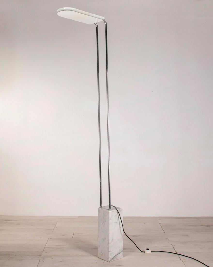 BRUNO GECCHELIN (Milan, 1939) for SKIPPER. Floor lamp, model "Gesto", 70s. Marble base, metal rods: BRUNO GECCHELIN (Milan, 1939) for SKIPPER. Floor lamp, model "Gesto", 1970s. Marble base, metal rods and white metal shade. Producer Skipper. May show signs of age. Working. The piece will be availabl