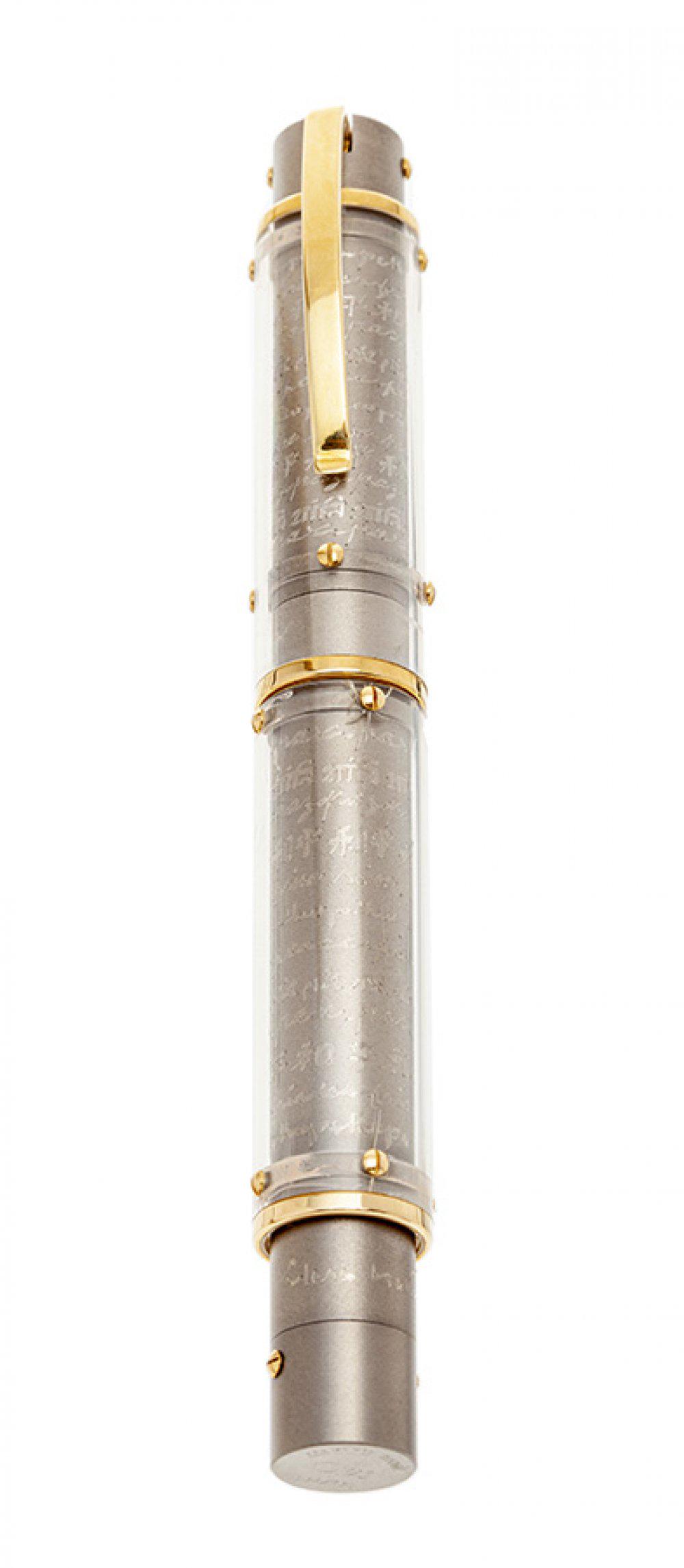 OMAS FOUNTAIN PEN â€œHARMONIA WORLD MAPâ€. Body in titanium, resin and gold plaquÃ©. Limited: OMAS "HARMONIA MAPAMUNDI" FOUNTAIN PEN. Body in titanium, resin and gold plated. Limited edition. Nib in 18 Kts. gold. Nib F. No box. Measures: 14 cm. length; 11,7 mm. diameter. Omas "Harmonia Mundi"