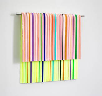 LINDA BESEMER (Indiana, USA, 1957). "Fold # 78. 2002. Acrylic painting on aluminium bar.: LINDA BESEMER (Indiana, USA, 1957). "Fold # 78. 2002. Acrylic painting on aluminium rod. Size: 76,2 x 63,5 cm. Linda Besemer is one of the most interesting renovators of the formalist currents. The se