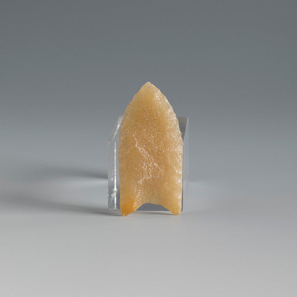 Arrowheads of Native American Indian peoples. America, 13000-1000 B.C. Hixion Sugar Quartz. (1 of 3)