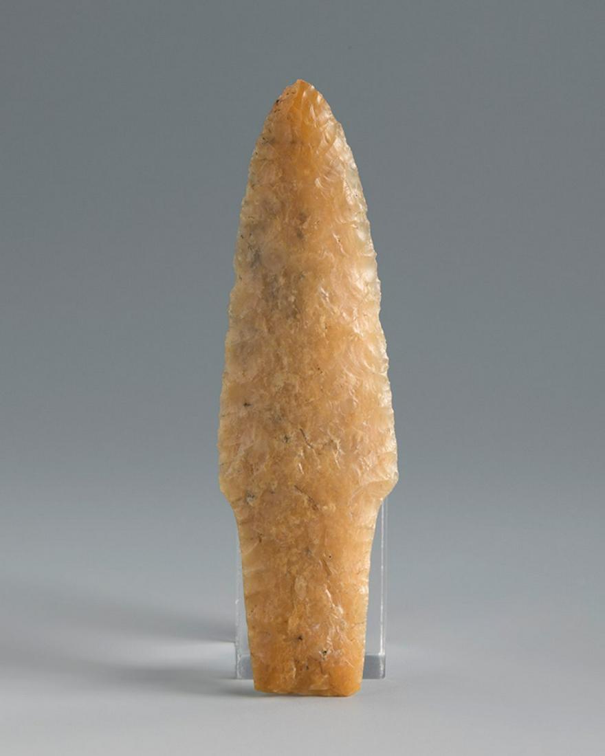 Arrowheads of Native American Indian peoples. America, 13000-1000 B.C. Flint. Provenance: -: Arrowheads of Native American Indian peoples. America, 13000-1000 BC. Flint. Provenance: - Jacques-AndrÃ© Cronier (1956-2019), ChÃ¢teau de MeziÃ¨rs le ClÃ©ry, France. - By inheritance from pre