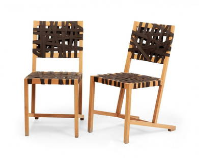 RICHARD HUTTEN (Zwollerkerspel, Holland, 1967). Pair of Berlage chairs. Oak and black fabric strips.: RICHARD HUTTEN (Zwollerkerspel, Holland, 1967). Pair of Berlage chairs. Oak and black fabric strips. In good condition. Presents manufacturing stamp on the back crossbar (made in Rotterdam). Measureme